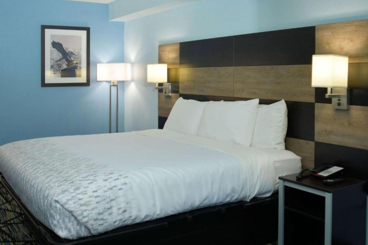 Clarion Pointe Jacksonville Near Camp Lejeune Dış mekan fotoğraf